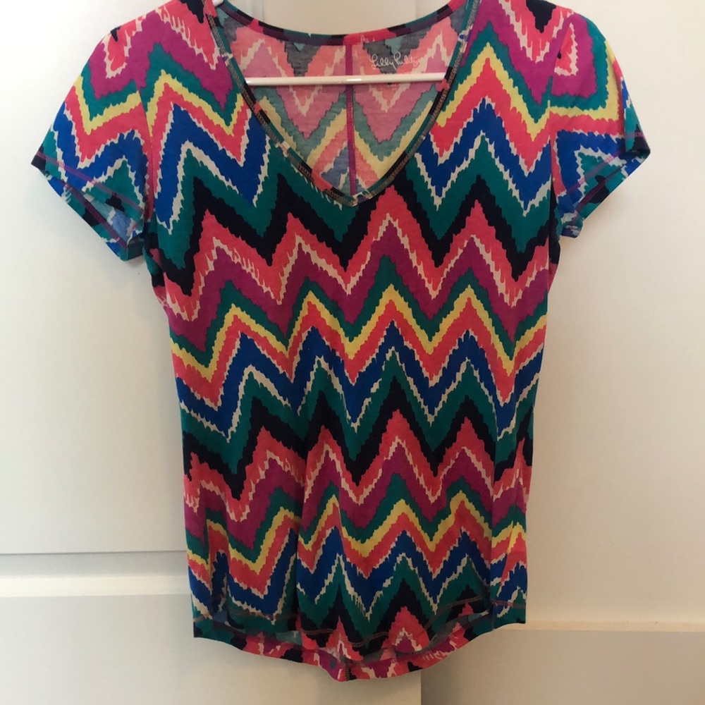 Lilly Pulitzer chevron v neck